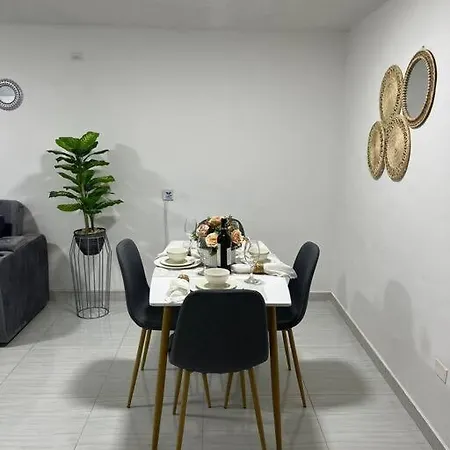 Apartamento Centrico En * Cartagena